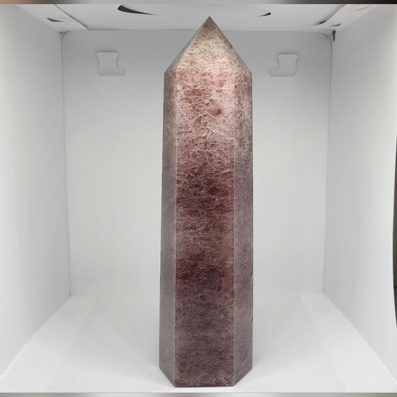 CHONKY Strawberry Quartz Tower. - Picture 2 of 5